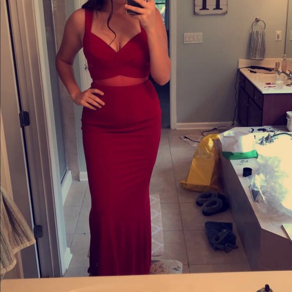 Dress - Picture 2 of 4